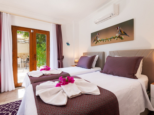  gece  -  Kasım
  | Kalkan Merkezde Deniz Manzaralı Jakuzili Villa (6 Kişilik, Özel Havuzlu)
